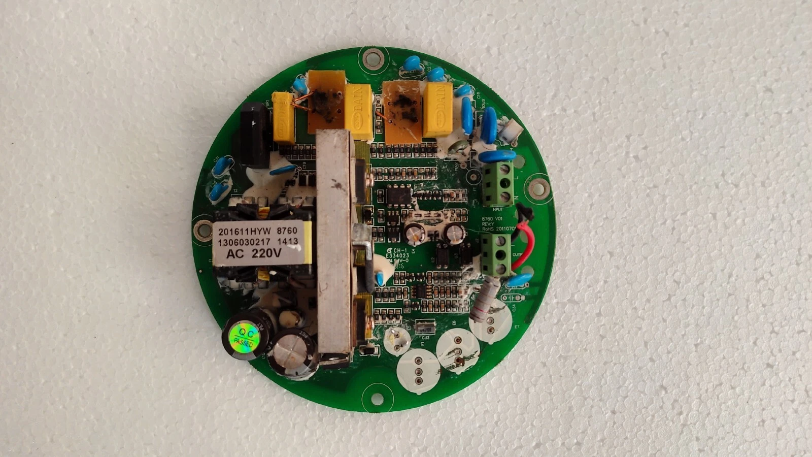 87601 V01 Rev: Y PCB